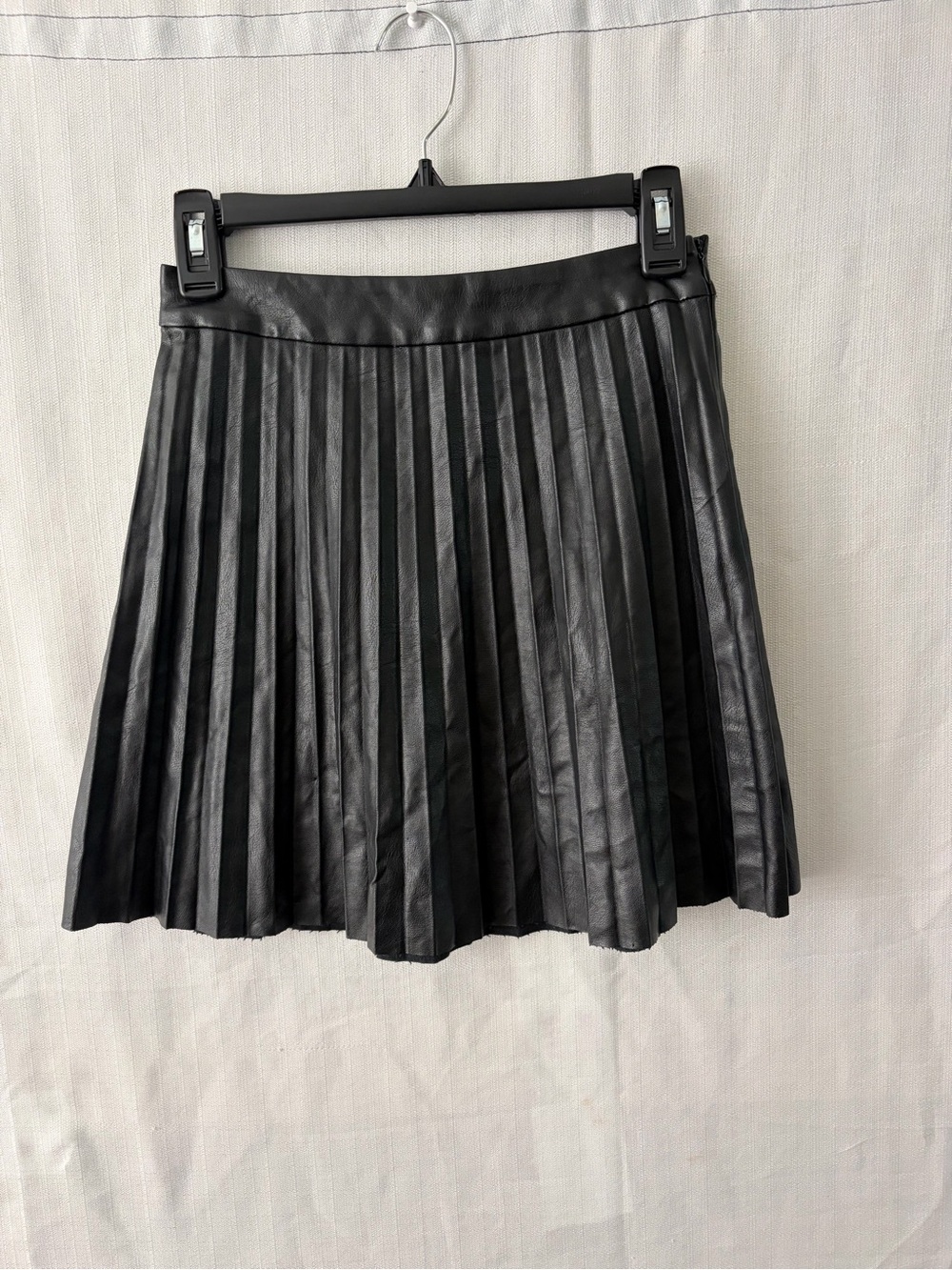 BB Dakota Steve Madden womens Size 0 Faux Leather Pleated Mini Skirt Black(A633)